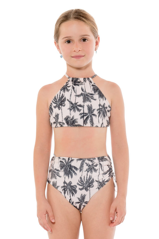 Bottom Elara Niña Black and White